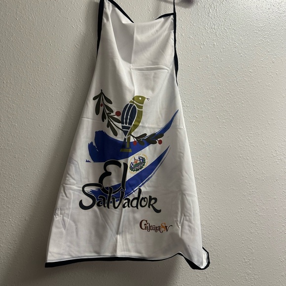 Gildan White Apron with Blue and Green Design - Picture 8 of 13